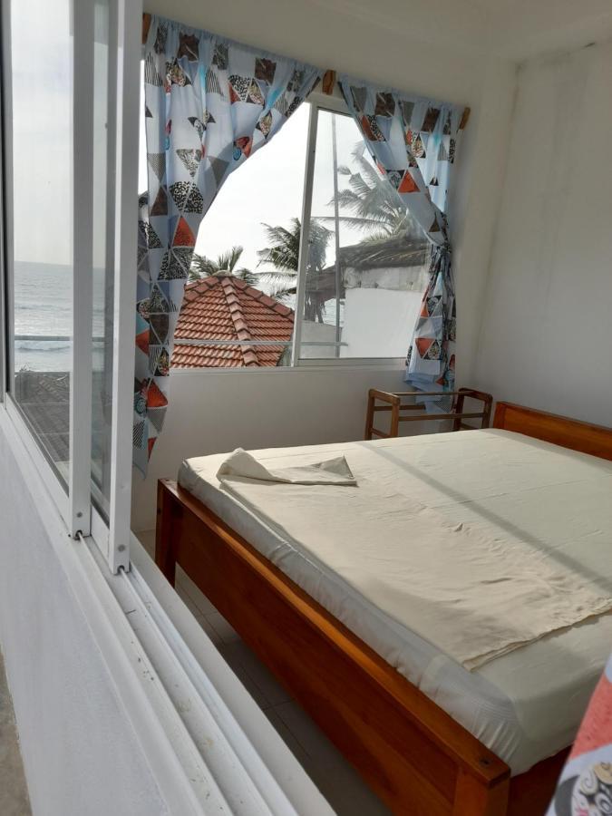 Hotel Remember Hikkaduwa Buitenkant foto