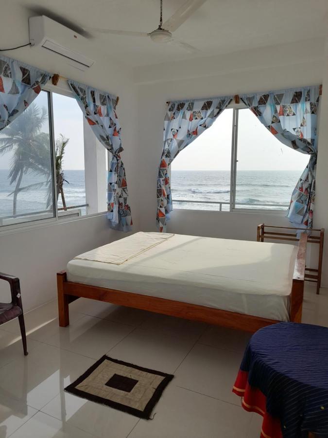 Hotel Remember Hikkaduwa Buitenkant foto
