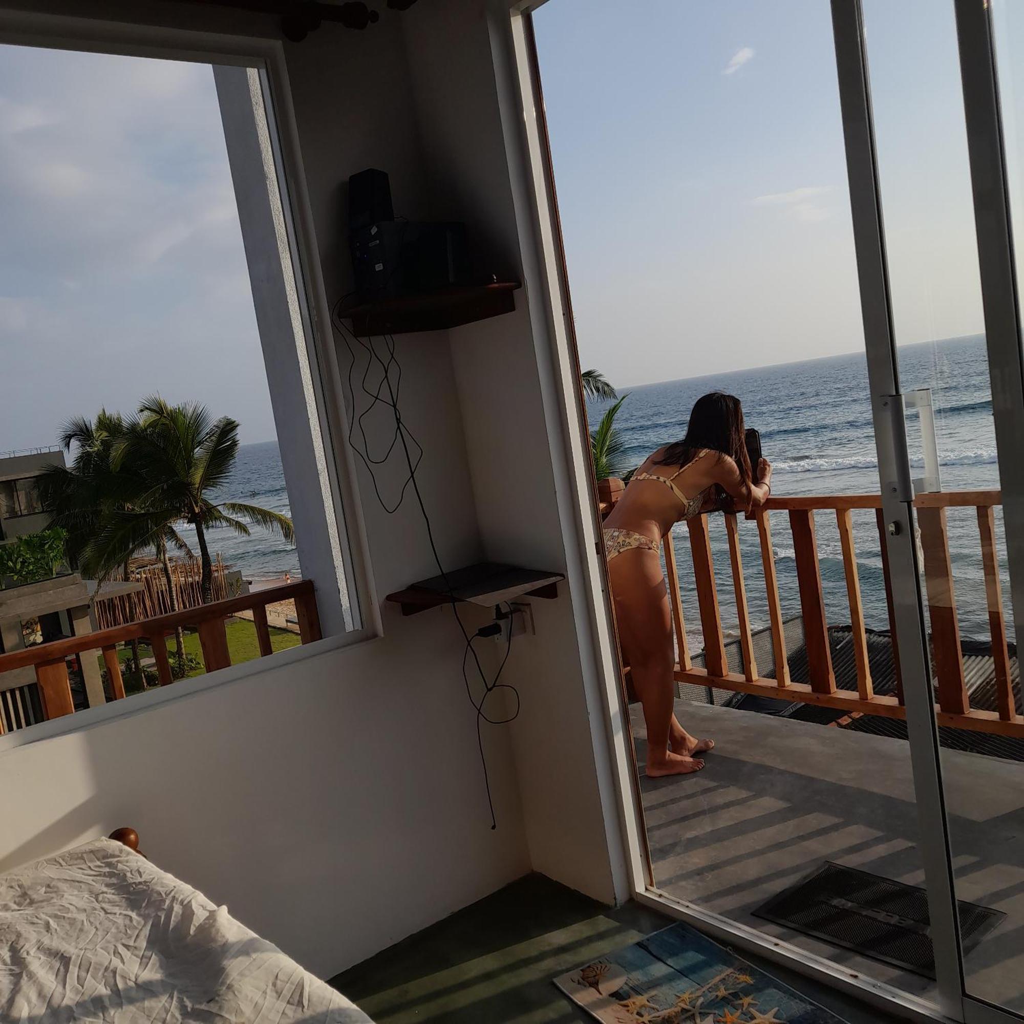 Hotel Remember Hikkaduwa Buitenkant foto