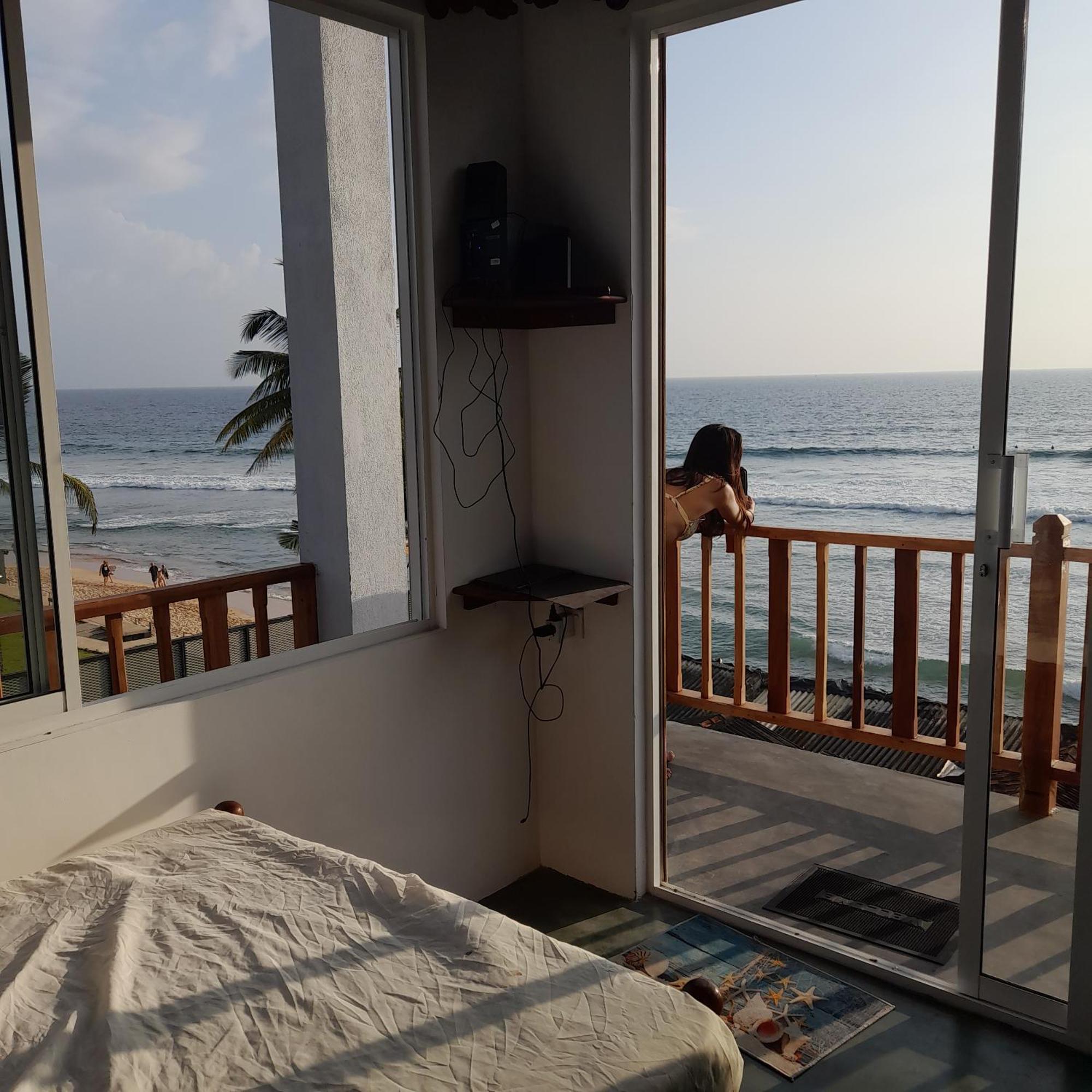 Hotel Remember Hikkaduwa Buitenkant foto